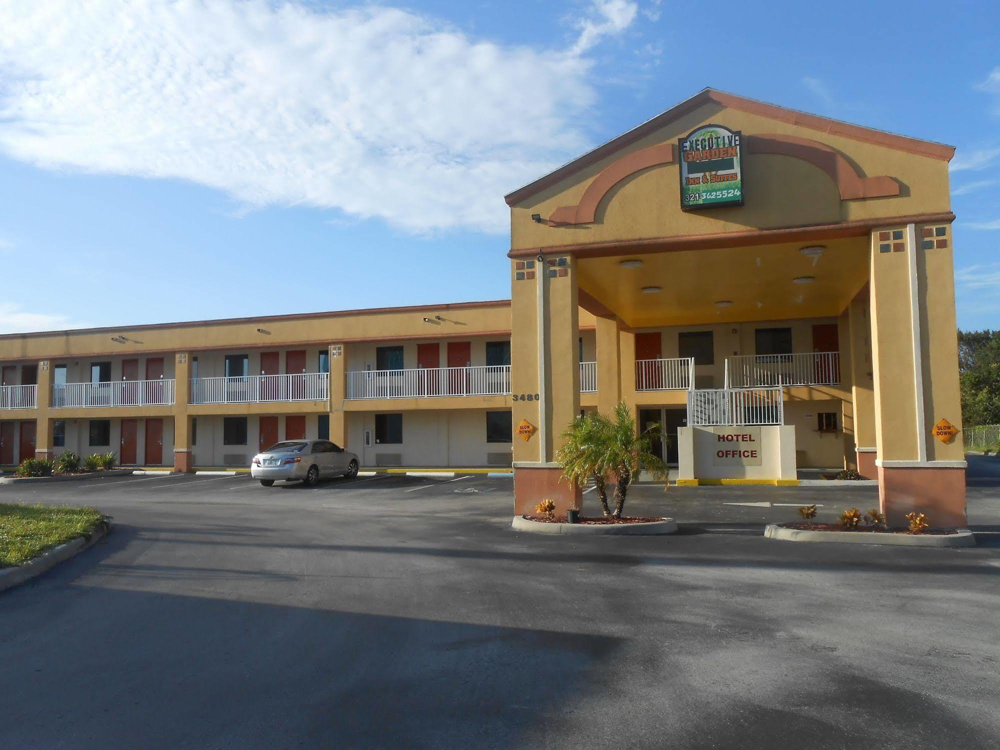 Executive Garden Titusville Hotel Екстер'єр фото