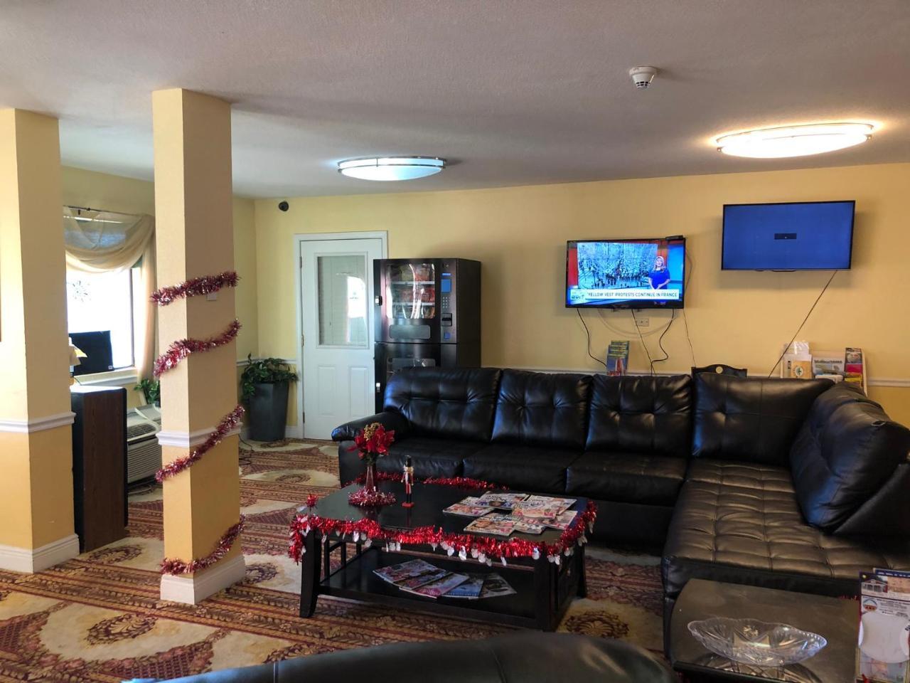 Executive Garden Titusville Hotel Екстер'єр фото